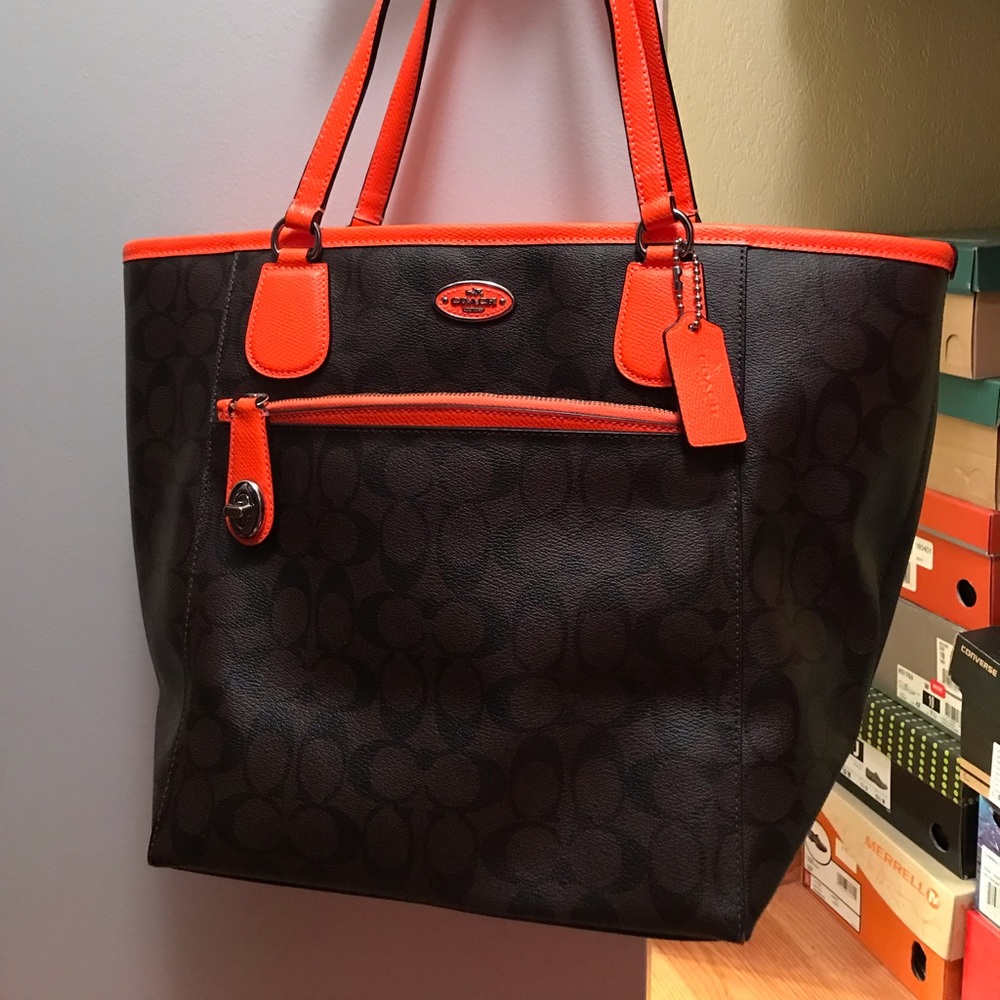 COACH Auth brown sign bag neon orange & wallet